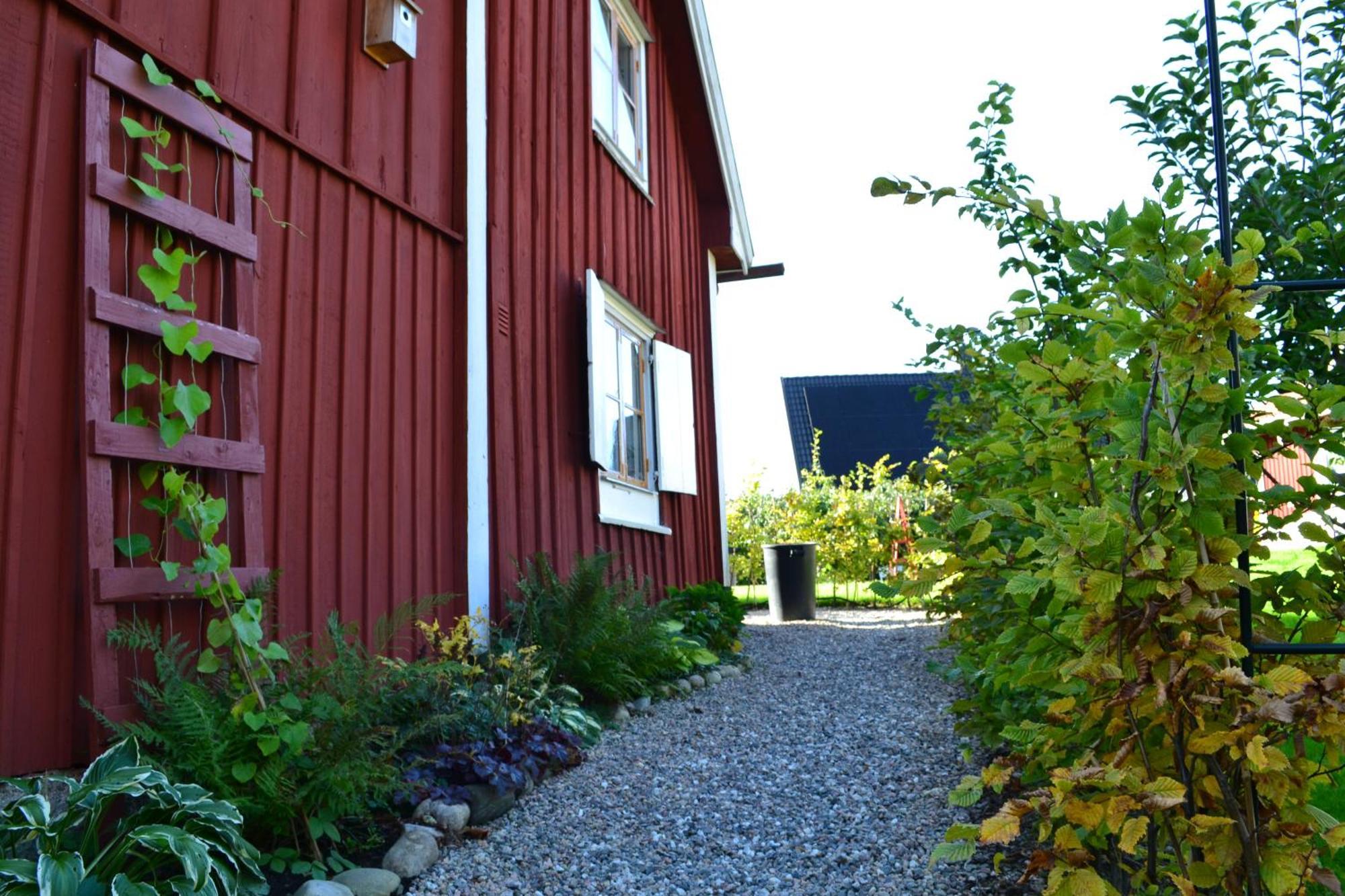 Rustik Stuga Med Lantlig Kaensla Naera Oerebro City Exterior foto